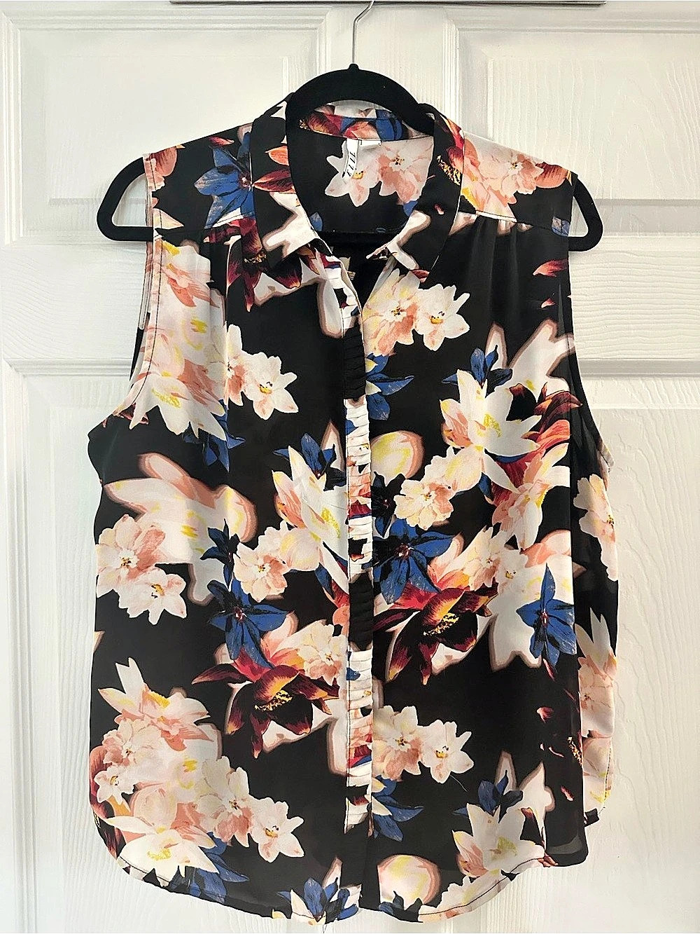 Floral Sleeveless Button Down in Black